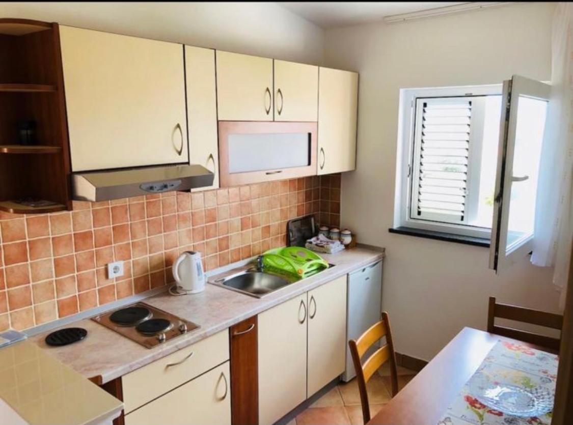 Danijel Apartamento Vir Exterior foto